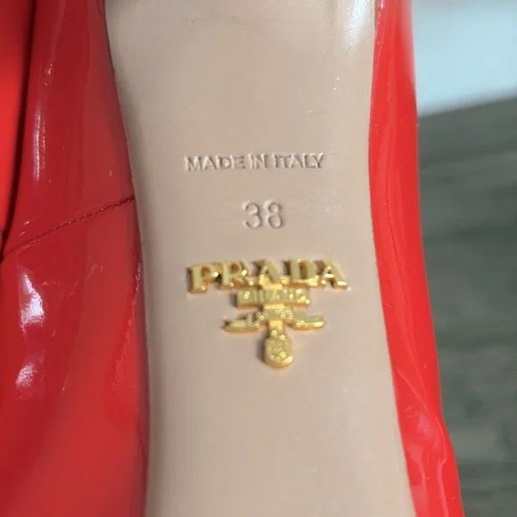 [Prada] Authenticated Red Patent Leather Stiletto Pump Heels Women’s EU 38, US 8 - Picture 11 of 15